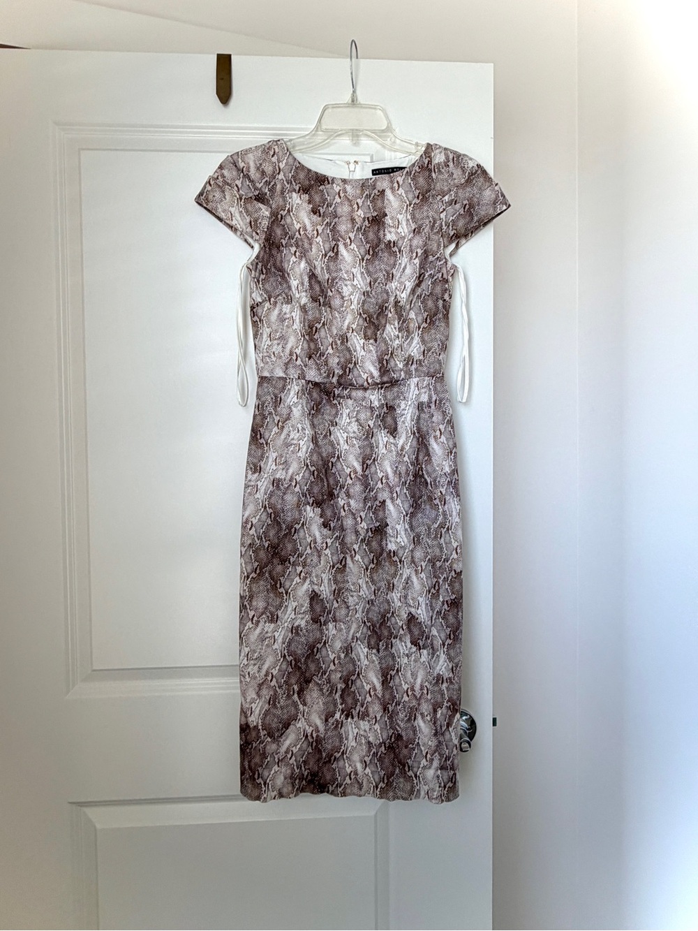 Antonio Melani Snakeskin Print Dress Sz 0 Women’s Business Workwear, Brown Taupe